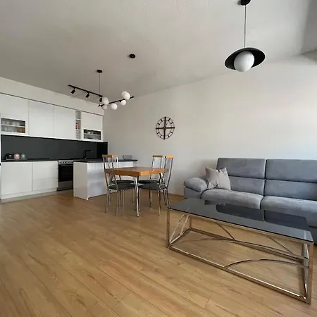 Cozy In With Free Parking Apartment Ohrid
