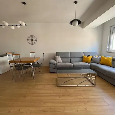 Cozy In With Free Parking Ohrid
